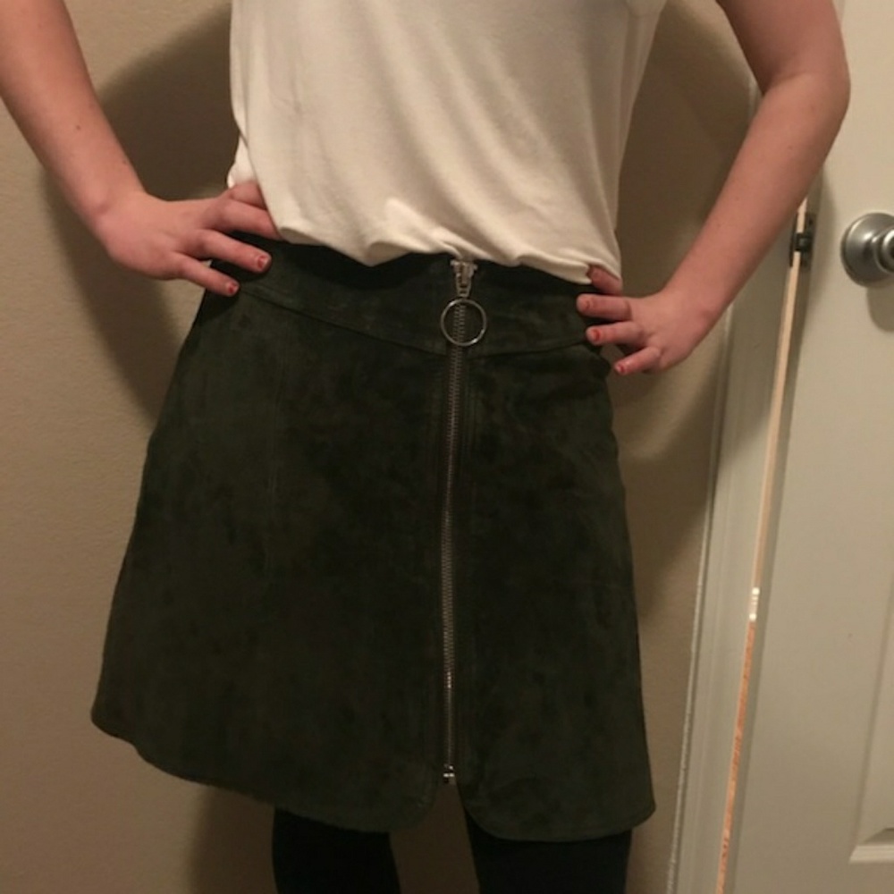Zara Woman Forest Green Suede Skirt Zipper